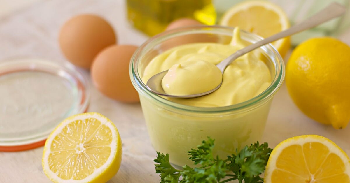 How to make mayonnaise with olive or avocado oil - Paleo style