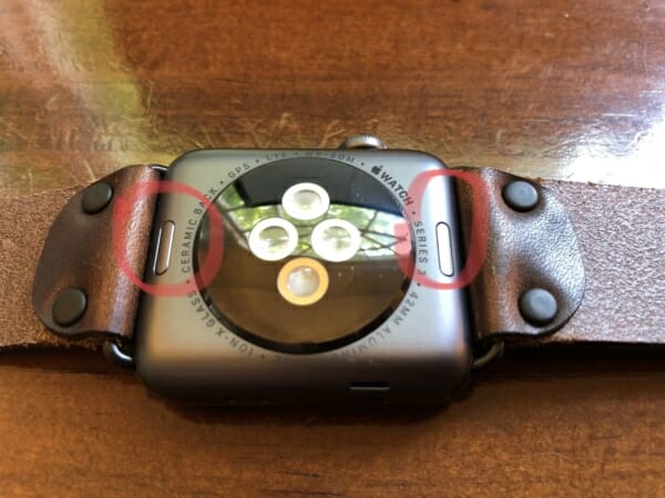 How to remove an Apple Watch band