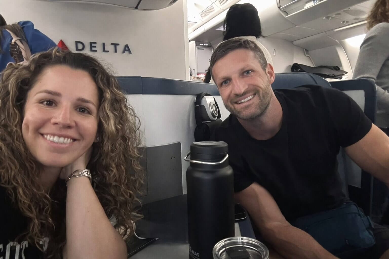 How to Eat Healthy While Traveling