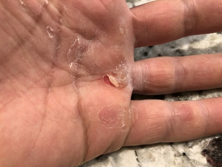 Barehand Gloves: The best CrossFit gloves to prevent hands from ripping