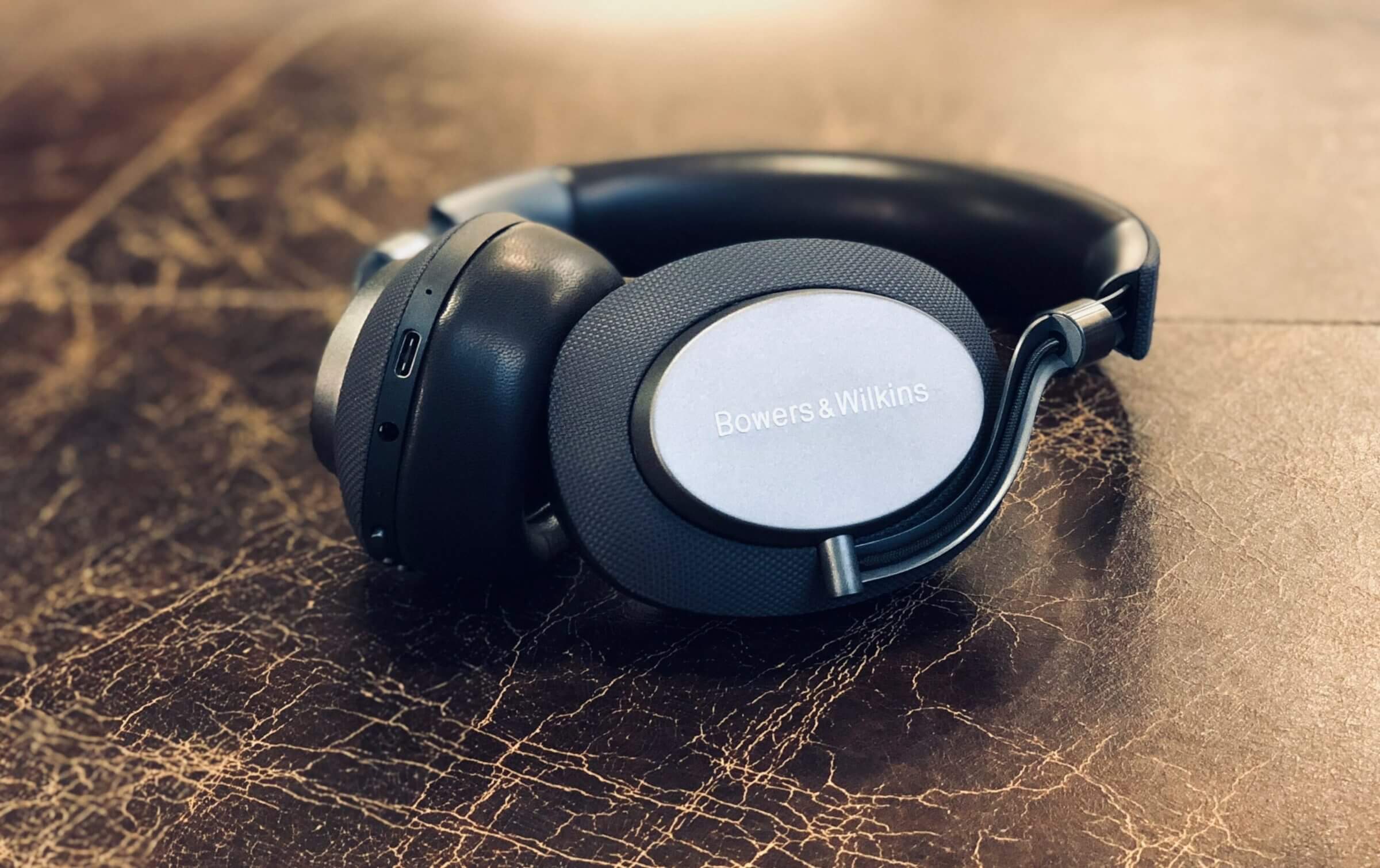 bowers and wilkins px problems