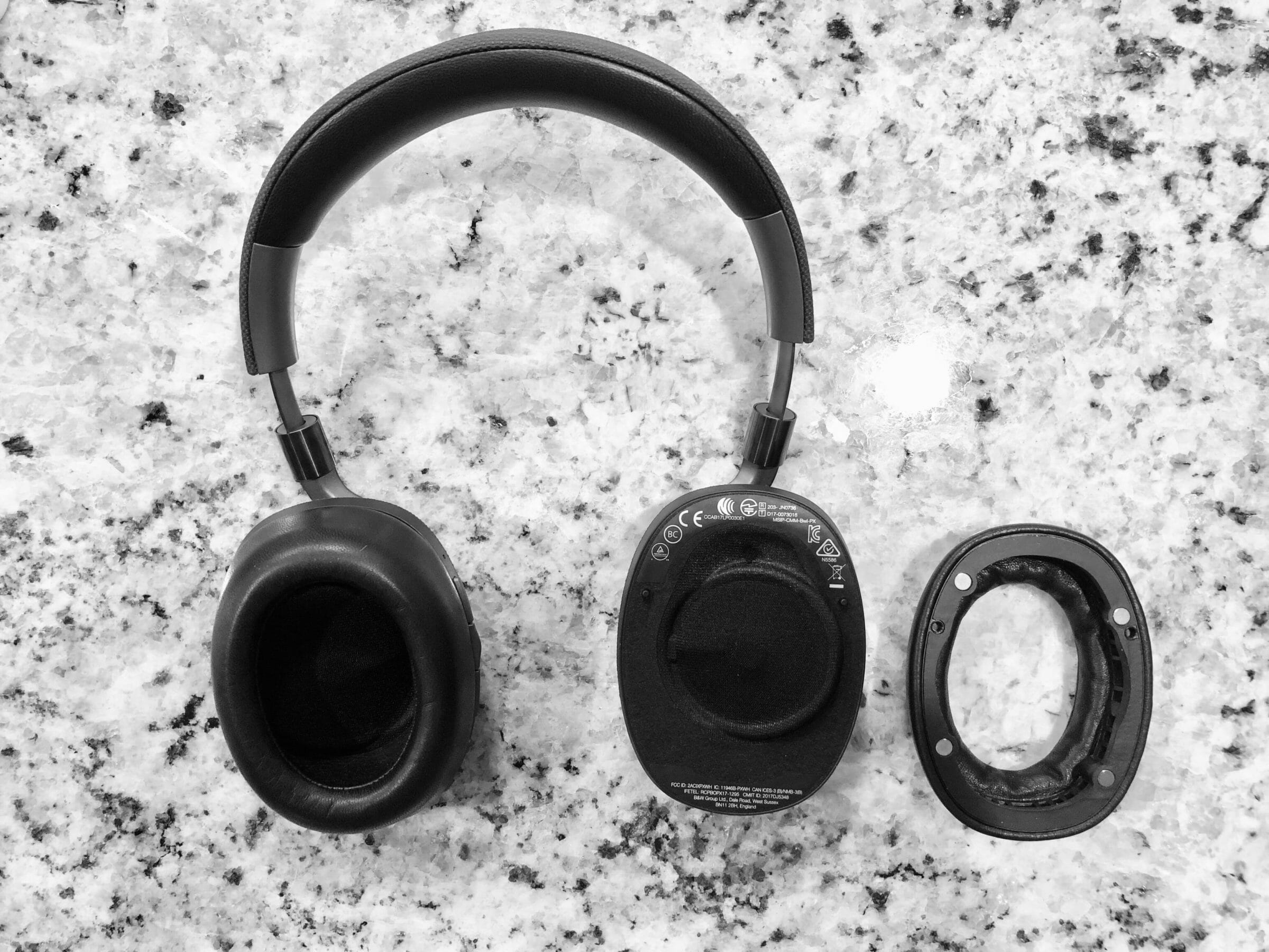 bowers and wilkins px problems