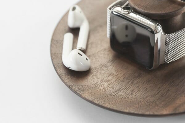 Sufficient space for your AirPods or jewelry