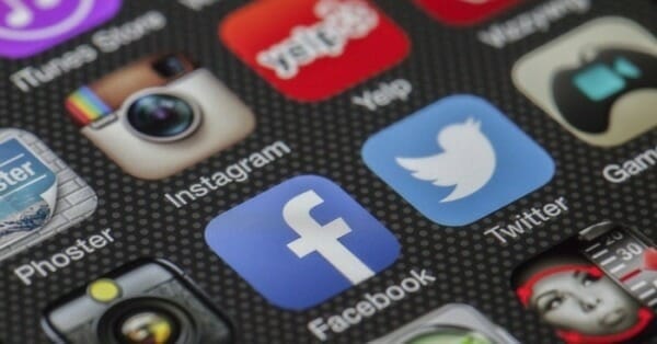 ios home screen social media