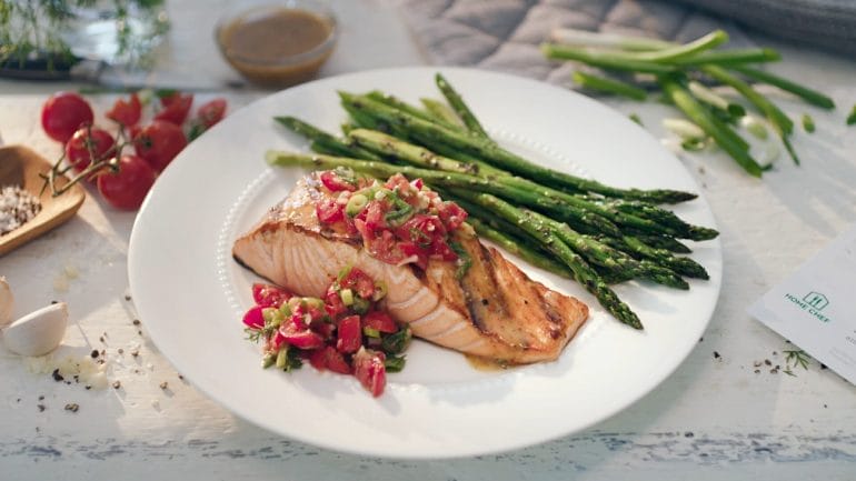 Home Chef - Salmon with asparagus