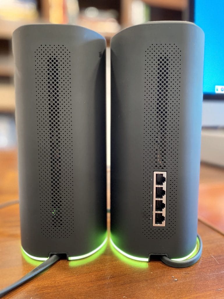 The meshpoint doesn't have a display or Ethernet ports.
