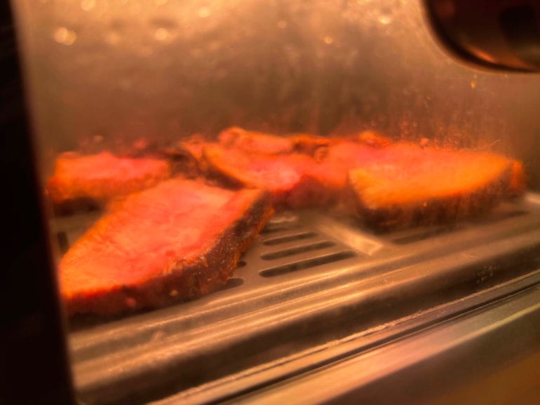 Reheating a beef roast in the air fryer
