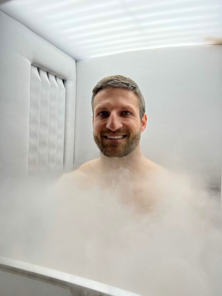 Ice Bath vs. Cryotherapy (SideBySide Comparison)