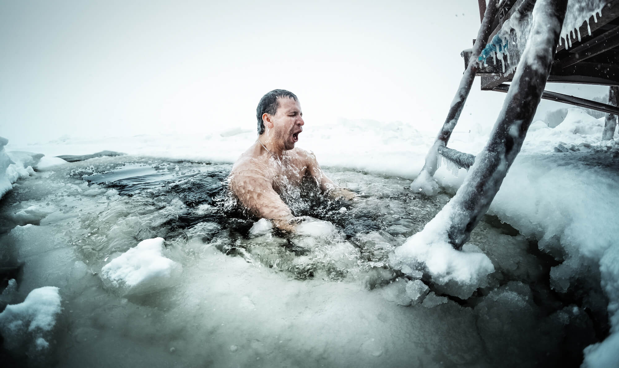 ice-bath-vs-cryotherapy-side-by-side-comparison