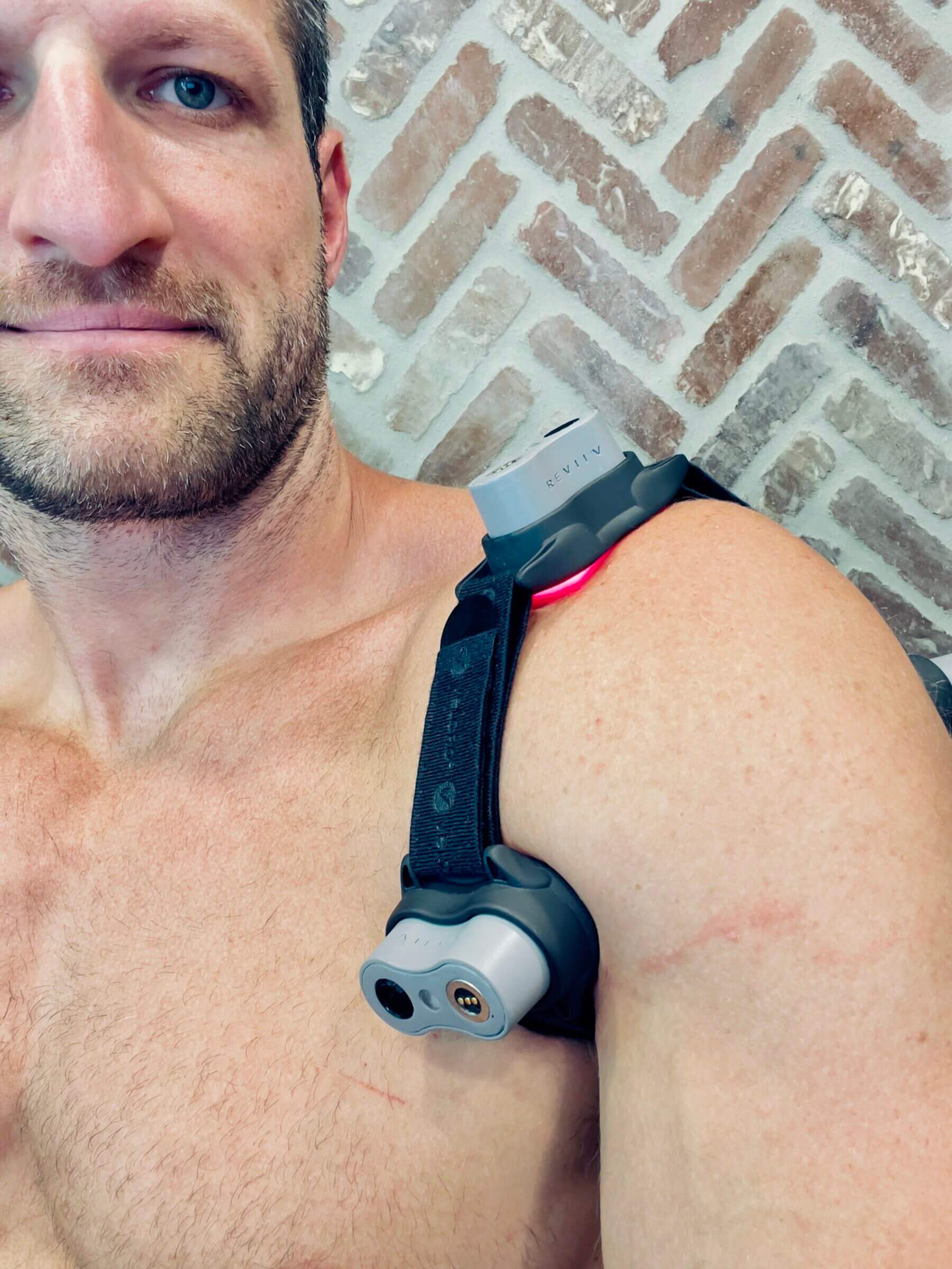 I've been testing a prototype of the Reviiv Knee+ to treat a shoulder injury.