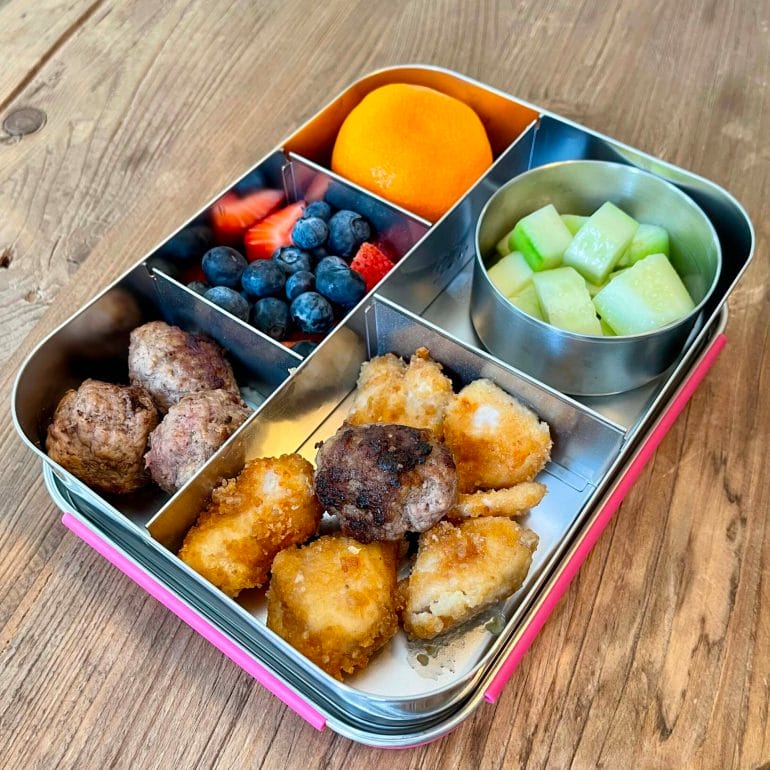 A bento box with an animal-based diet lu