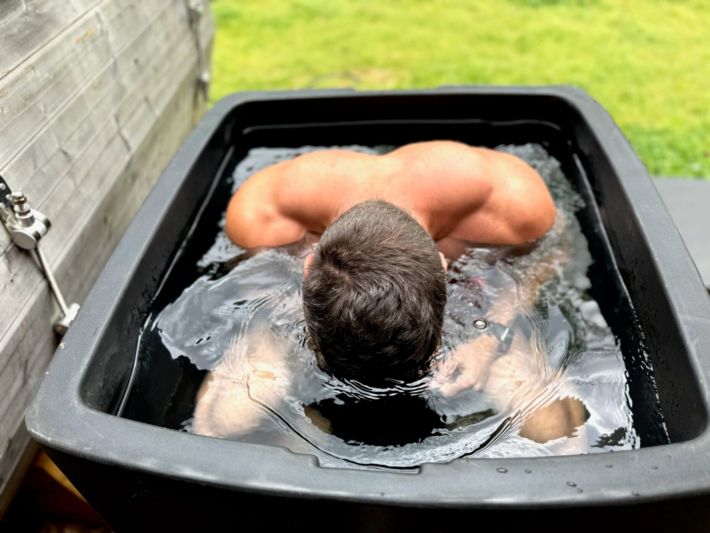 The Ice Barrel 500 makes it difficult to submerge my head under water.