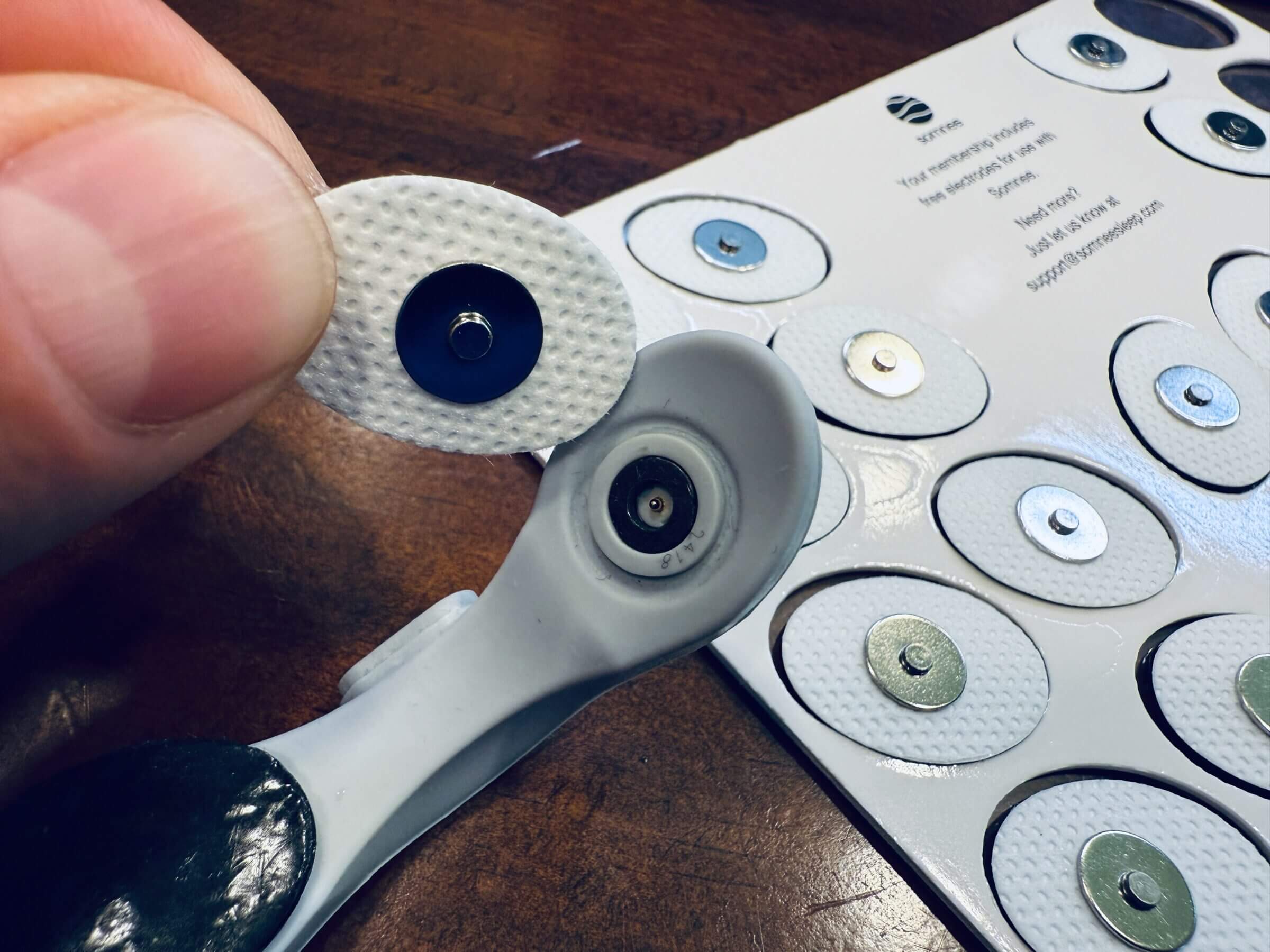 The electrodes attach to the holder magnetically.