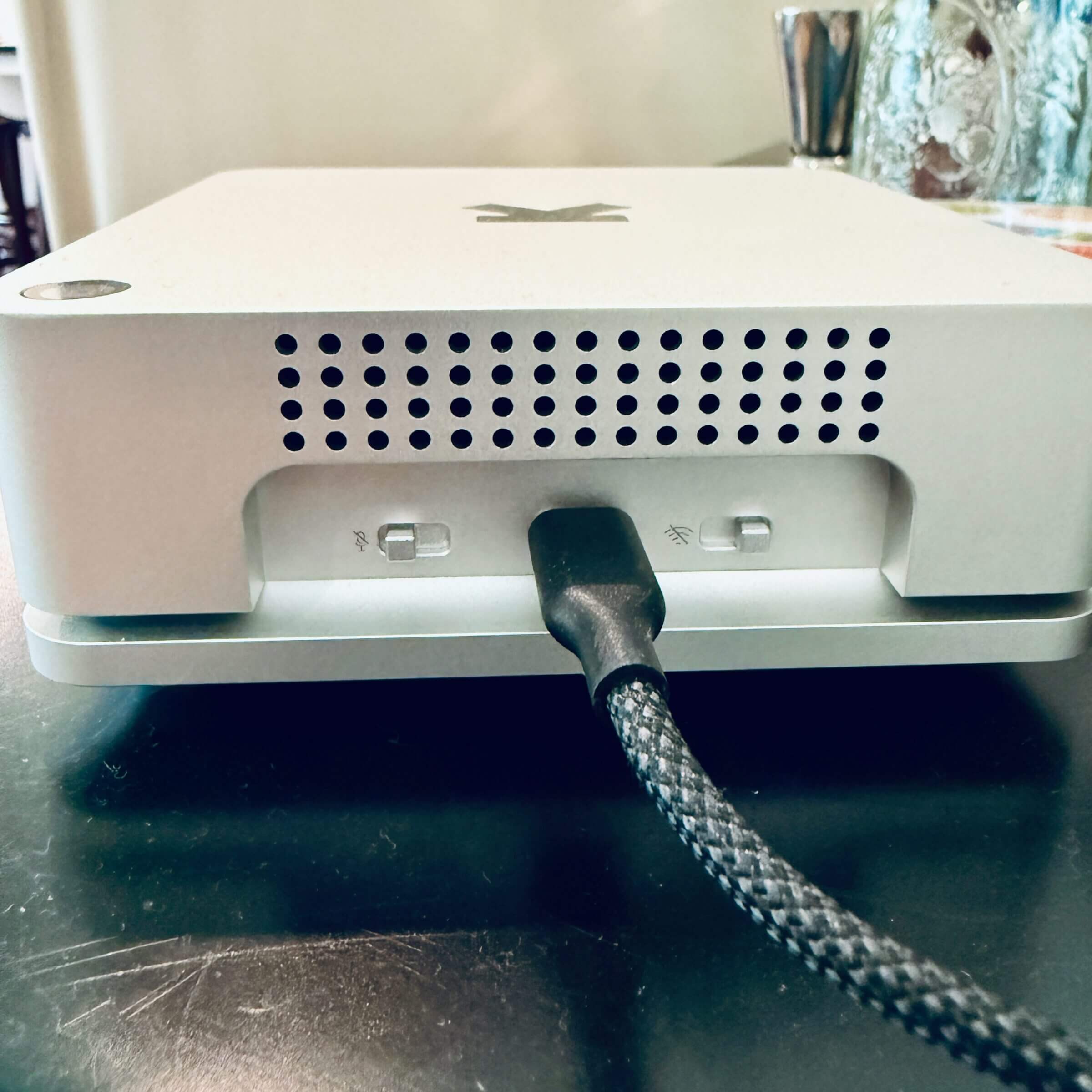 Switches make it easy to turn the mic and WiFi on or off.