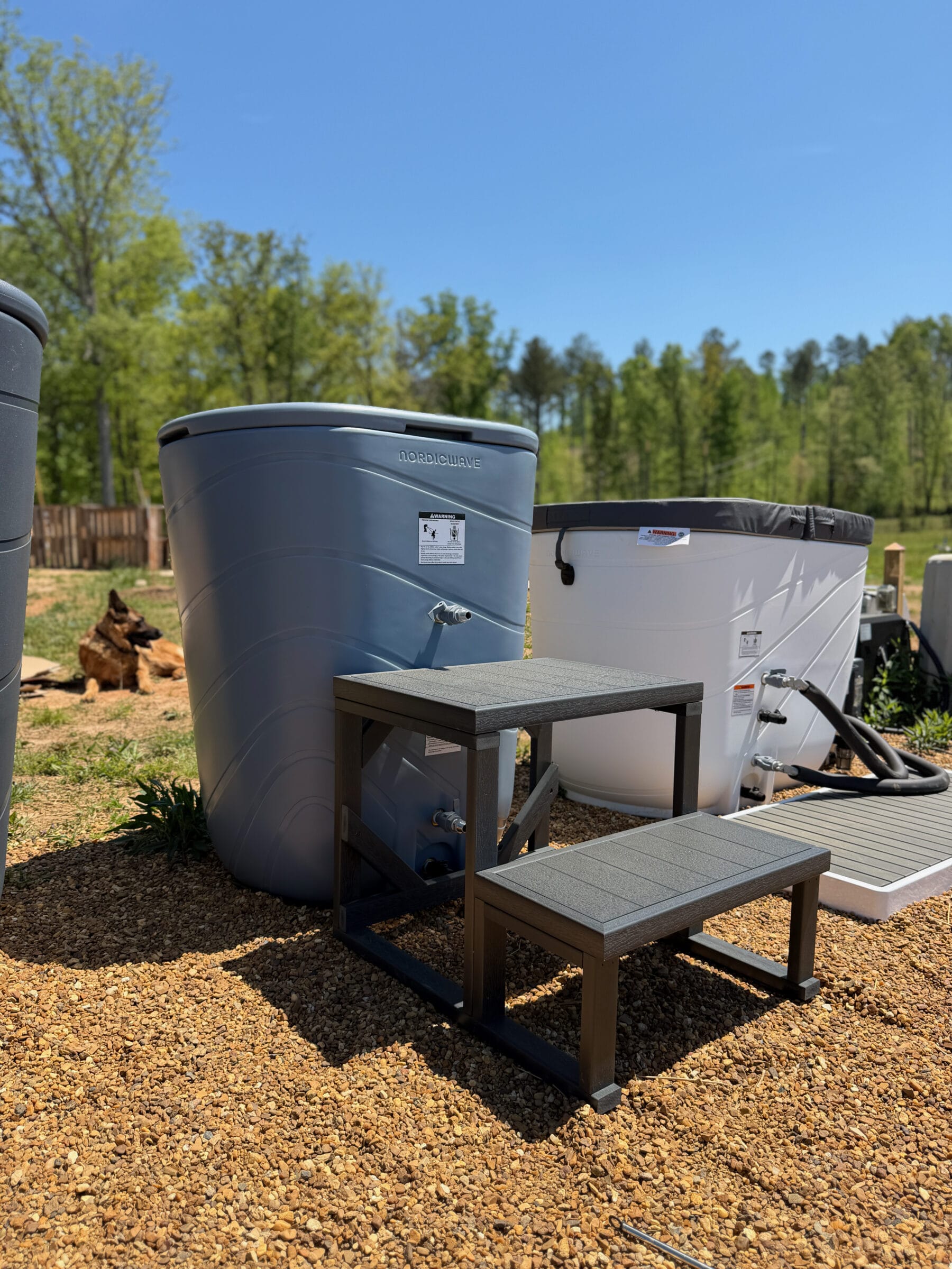 The Premier requires external steps for easy entry.